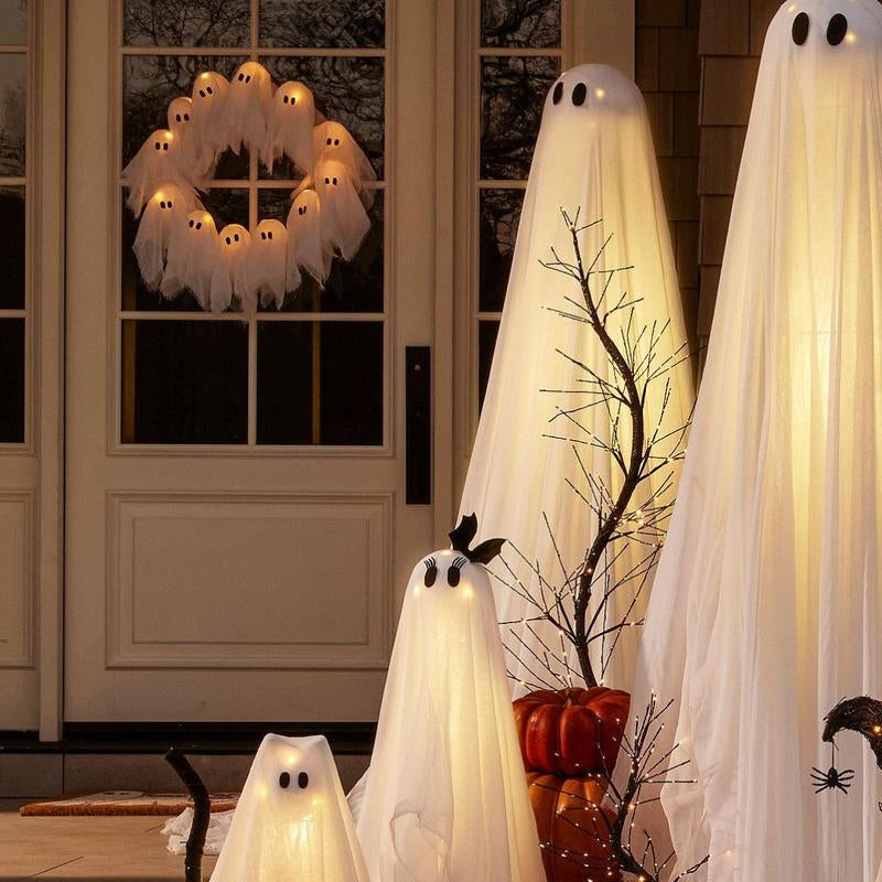A Halloween Glowing Ghost Wreath, a Halloween Ghost Gang Knocking on the Door, a Cute yet Thrilling Halloween Home Door and Window Decoration Pendant, a Handicraft That Easily Creates a Halloween Atmosphere